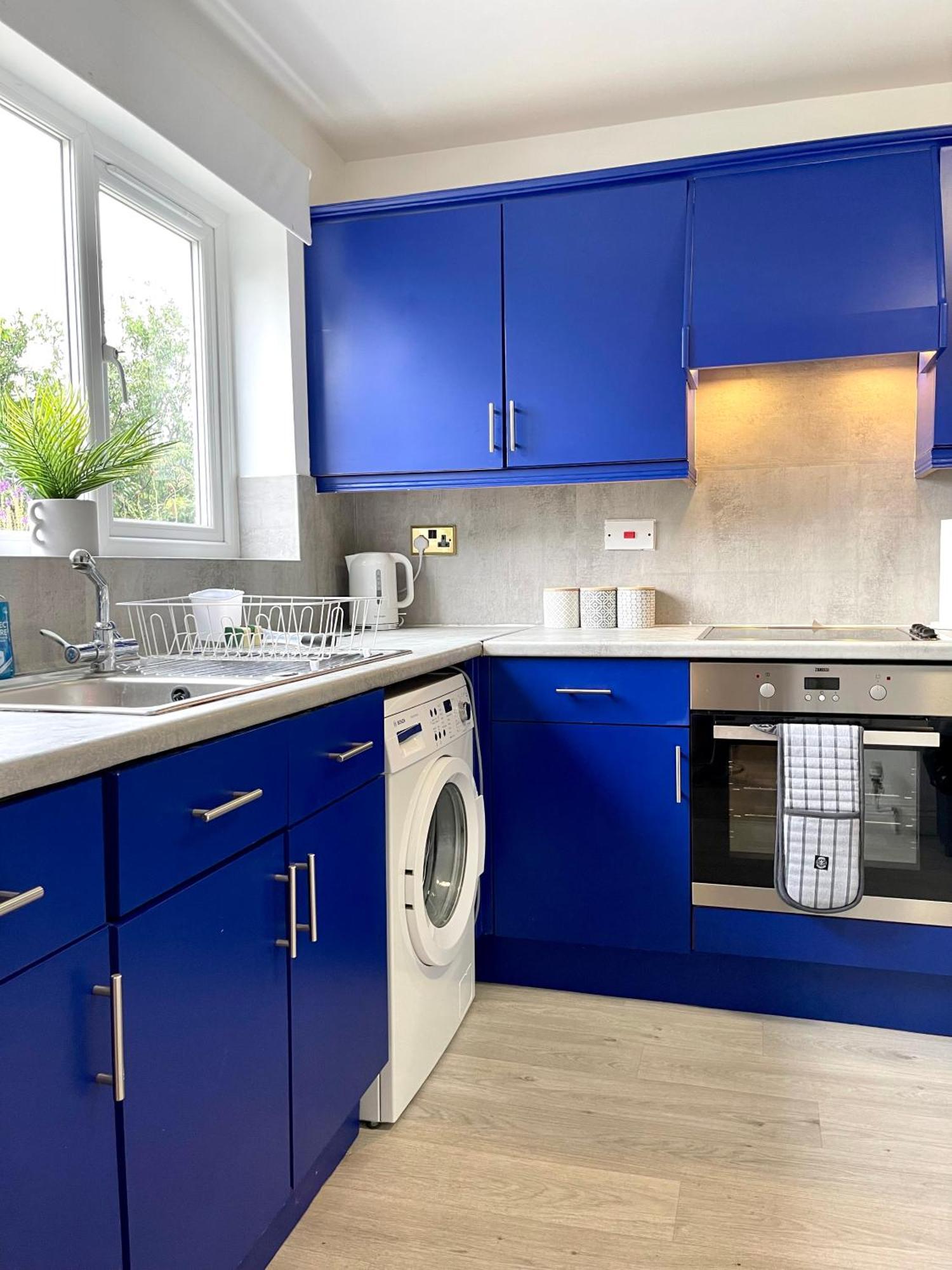 Large 5 Bed Detached House Near Stansted Airport With Parking For 2 Vehicles! Stansted Stays 스탠스테드마운트핏체트 외부 사진