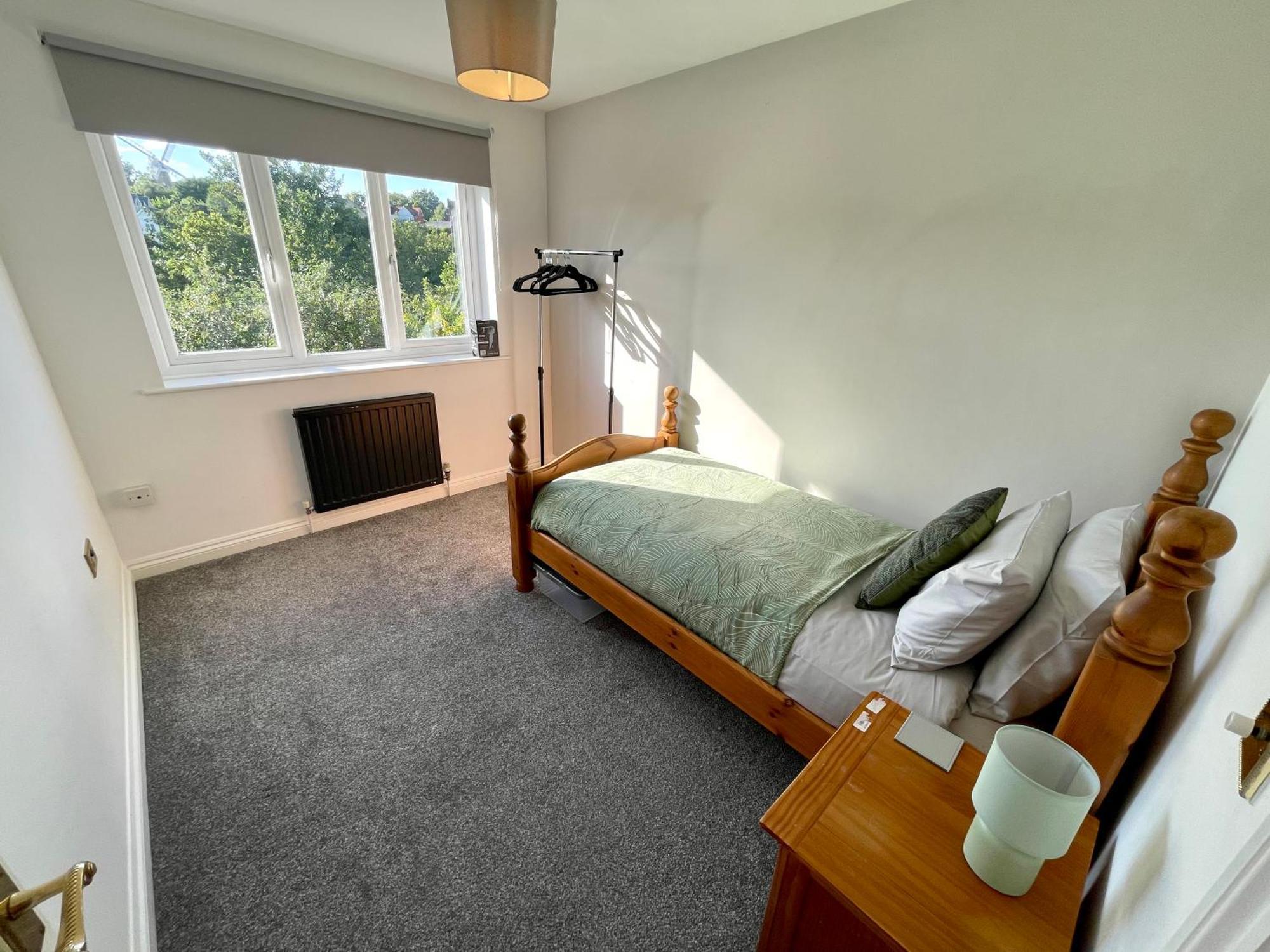Large 5 Bed Detached House Near Stansted Airport With Parking For 2 Vehicles! Stansted Stays 스탠스테드마운트핏체트 외부 사진