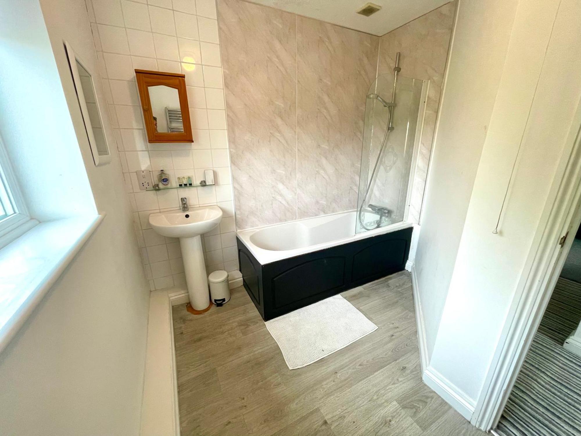 Large 5 Bed Detached House Near Stansted Airport With Parking For 2 Vehicles! Stansted Stays 스탠스테드마운트핏체트 외부 사진